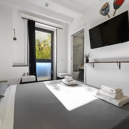 Ukiyo And Guest house
